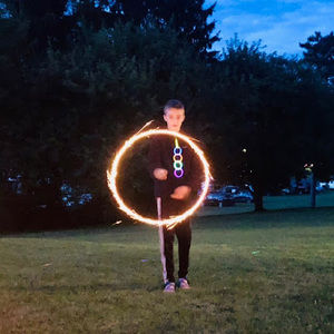 Meet your Posher, Max